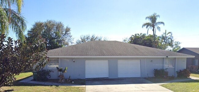Primary Photo - Flexible Living in a Prime Cape Coral Spot