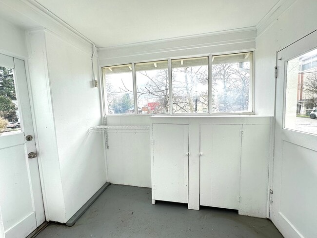 Building Photo - Charming 3 Bedroom, 2 Bath Home in Sellwoo...