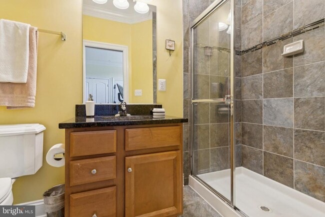 Building Photo - 724 Sentry Square