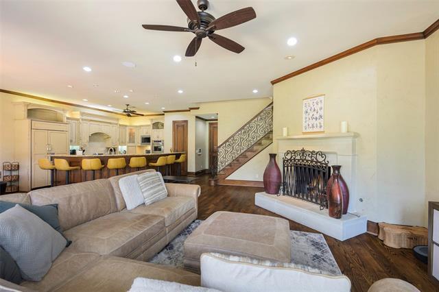 Building Photo - 6520 Twin Oaks Dr