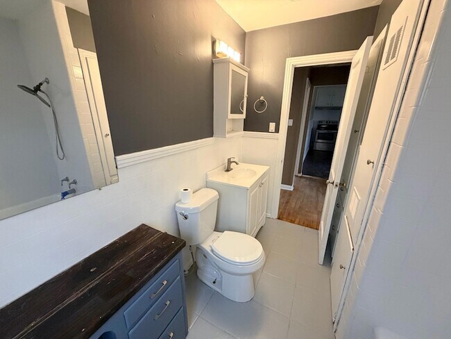 Building Photo - 2510 36th St