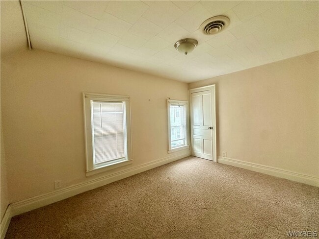 Building Photo - 34 Hayden St