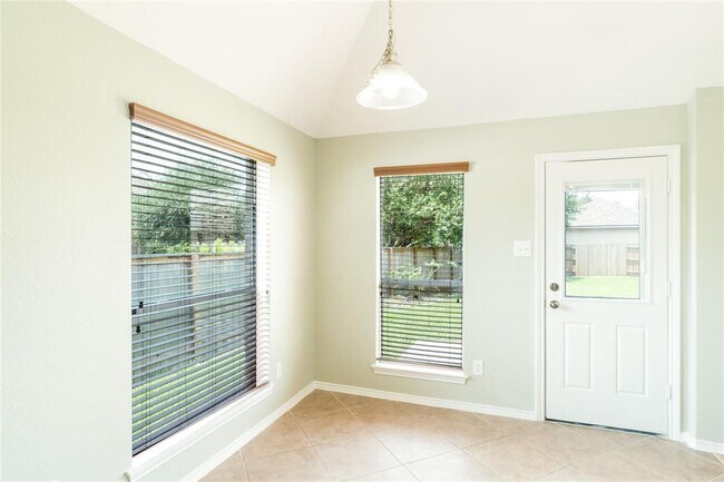 Building Photo - 11516 Sunny Creek Ln