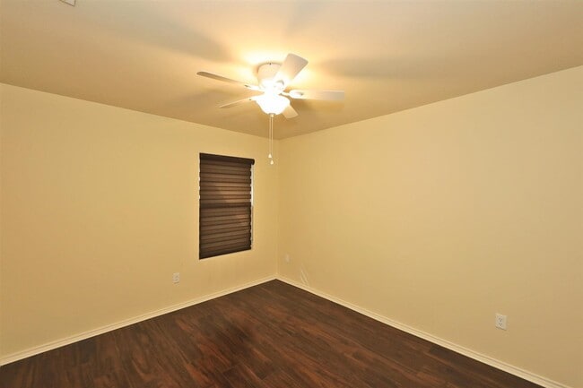 Building Photo - 5610 Montevista Dr