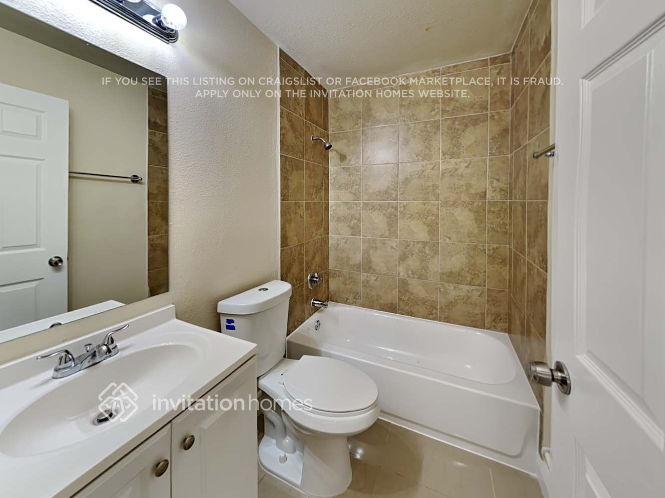 Building Photo - 16099 SW 138th Pl