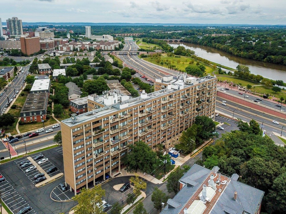 Riverside Towers Apartment Homes New Brunswick