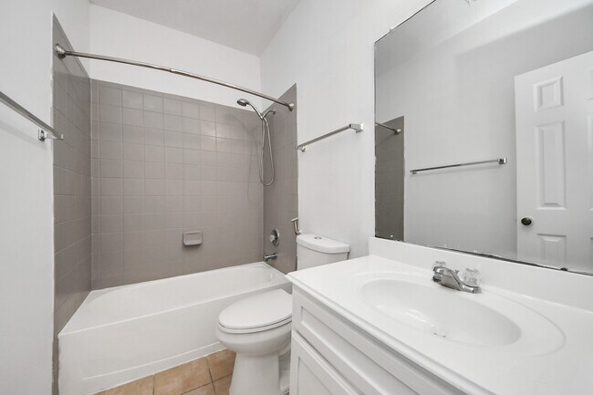Building Photo - 21738 Sierra Long Dr