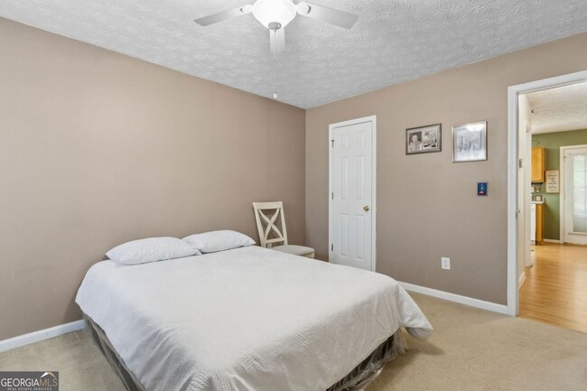 Building Photo - 436 Shenandoah Ct