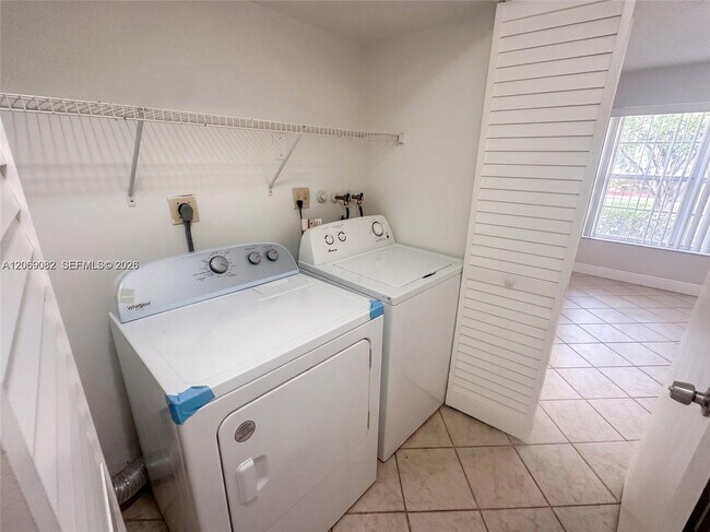 Building Photo - 13273 SW 110th Terrace