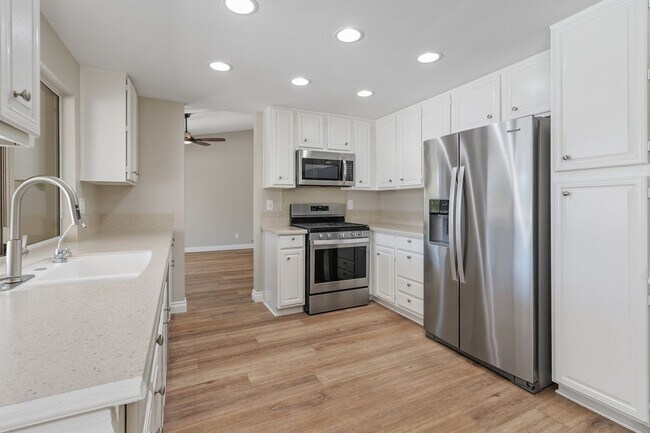 Building Photo - 42994 Agena St