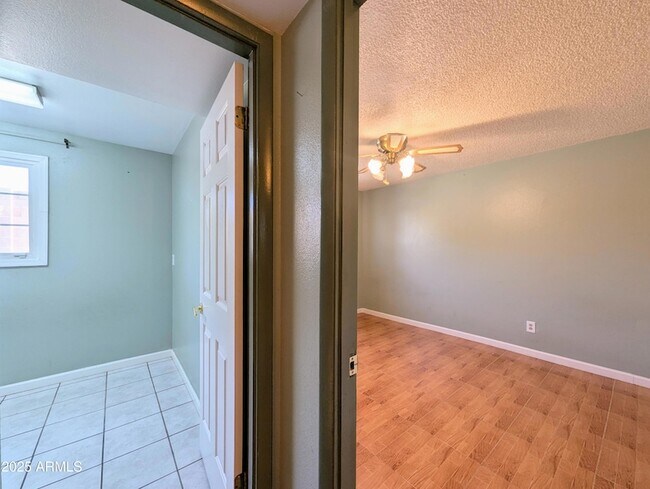 Building Photo - 4019 W San Miguel Ave