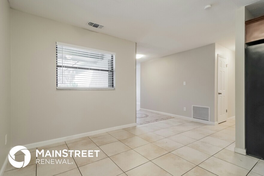 Building Photo - 8158 Troxler Dr