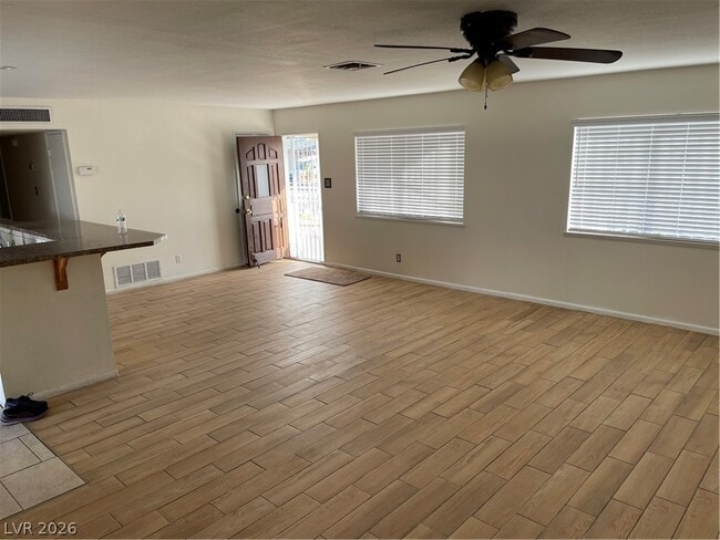 Building Photo - 6108 Fawn Cir