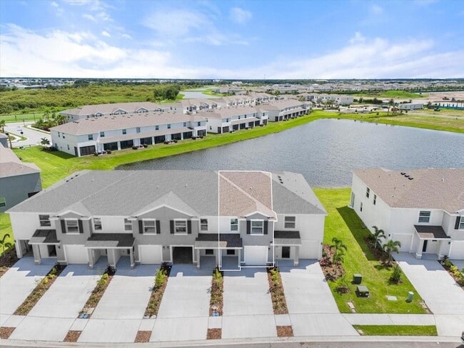 Building Photo - 17709 Crescent Moon Lp