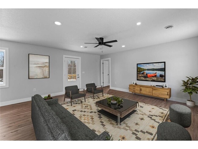 Building Photo - 1768 US-8