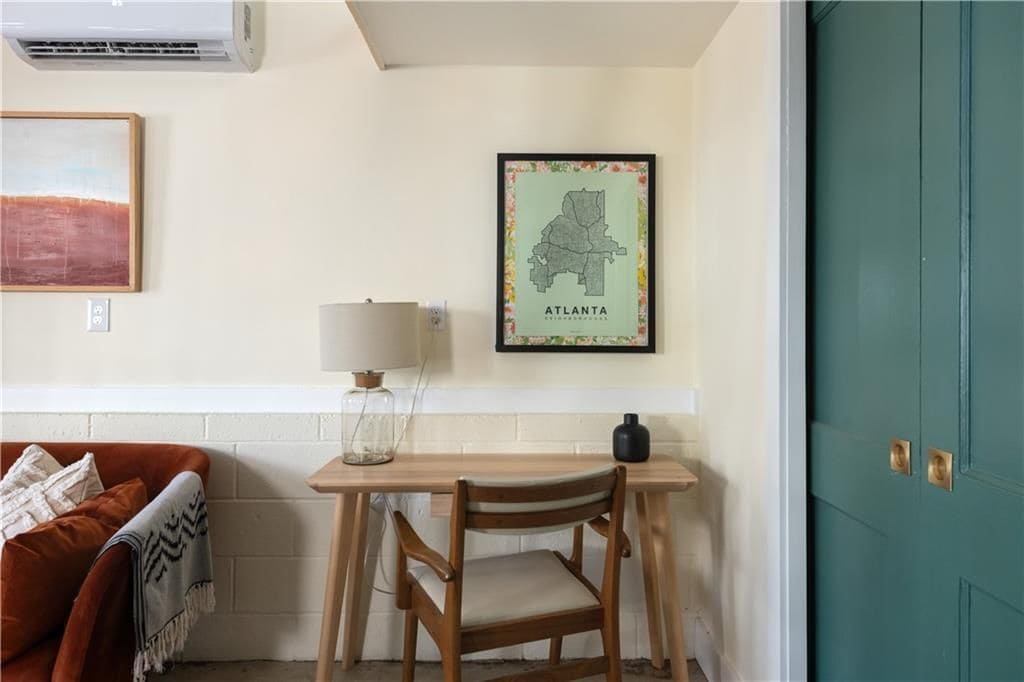 Building Photo - 1583 Braeburn Dr SE