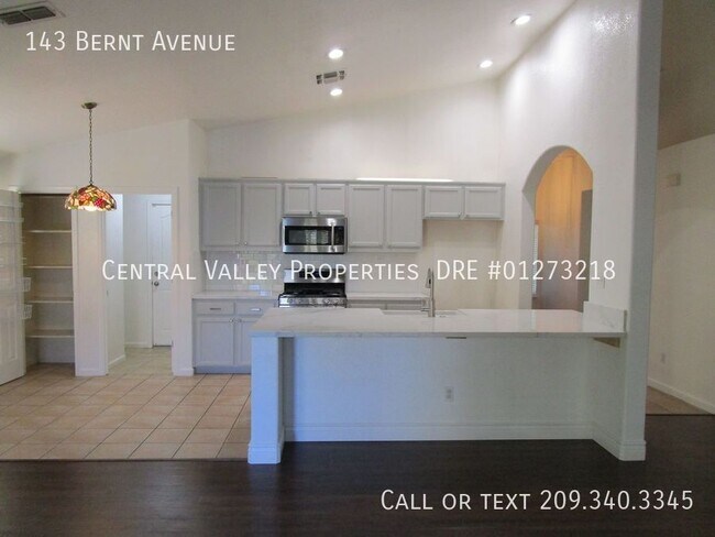 Building Photo - 143 Bernt Ave