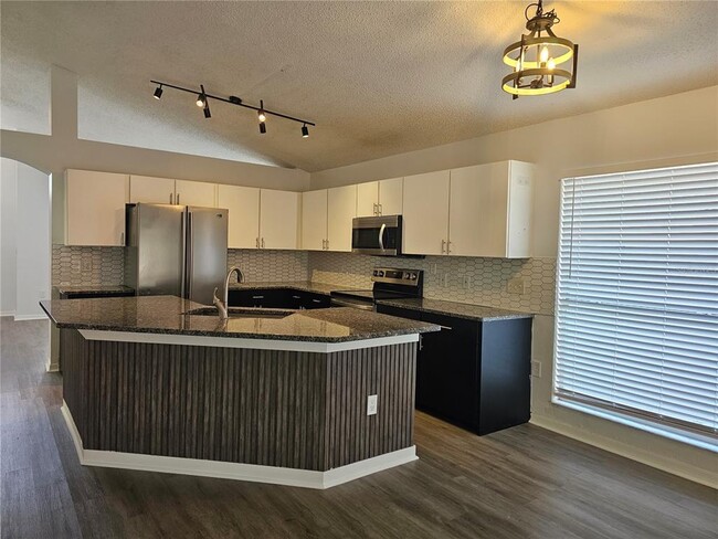 Building Photo - 11761 Hatcher Cir