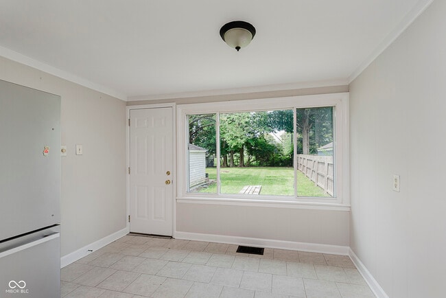 Building Photo - 6222 Kingsley Dr