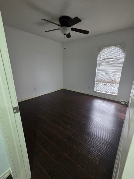 Building Photo - 3011 Lockwood Cir