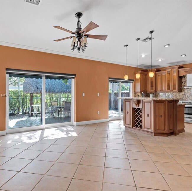 Building Photo - 14571 SW 160th Ct