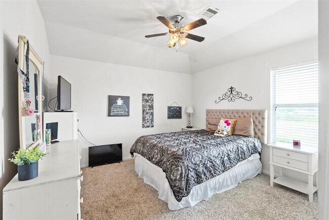 Building Photo - 6407 Hillock Ln