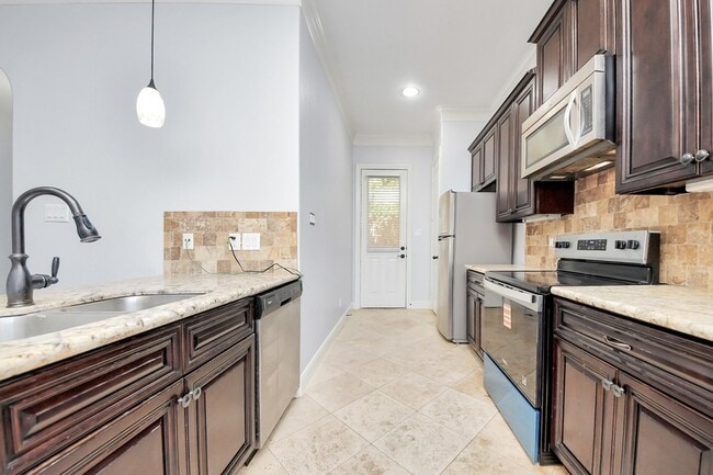 Building Photo - 11045 Upland Forest Dr
