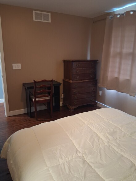 Bedroom 2 - 2710 English Rd