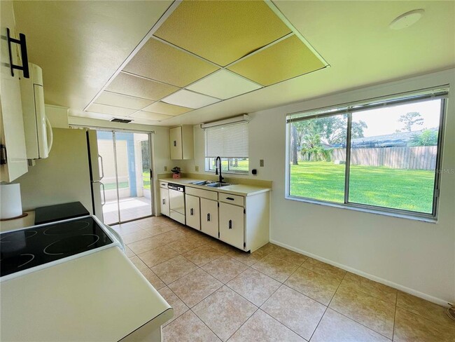Building Photo - 428 Breakwater Dr