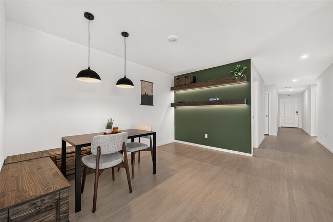 Building Photo - 6326 Linden Leaf Dr