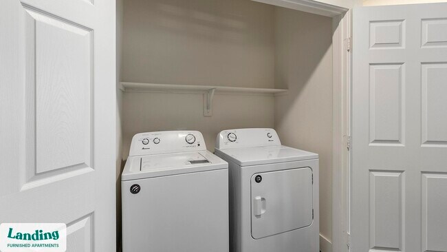 Building Photo - 401 Hemphill St