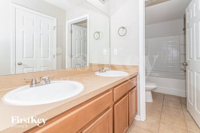 Building Photo - 2278 Sotterley Ln