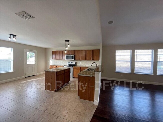 Building Photo - 4236 Gladney Ln