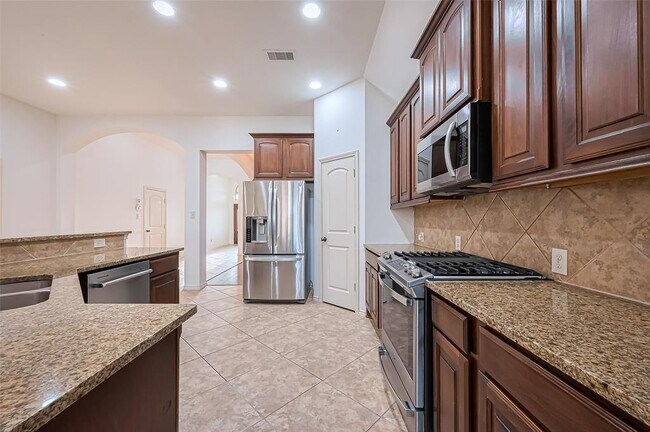 Building Photo - 6010 Le Moyne Pass Ln