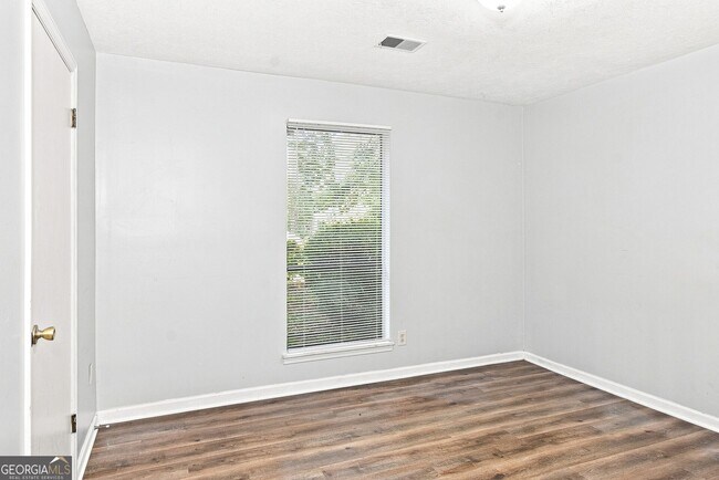 Building Photo - 1515 Captain Thomas Ct