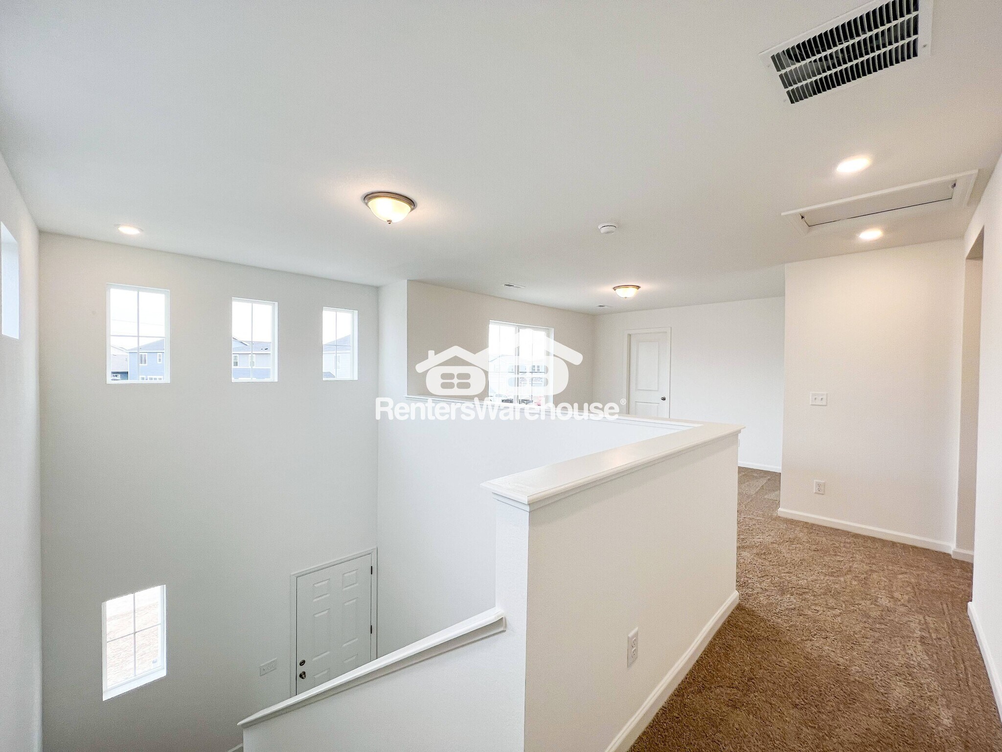 Building Photo - 53 Acorn Crk Ct