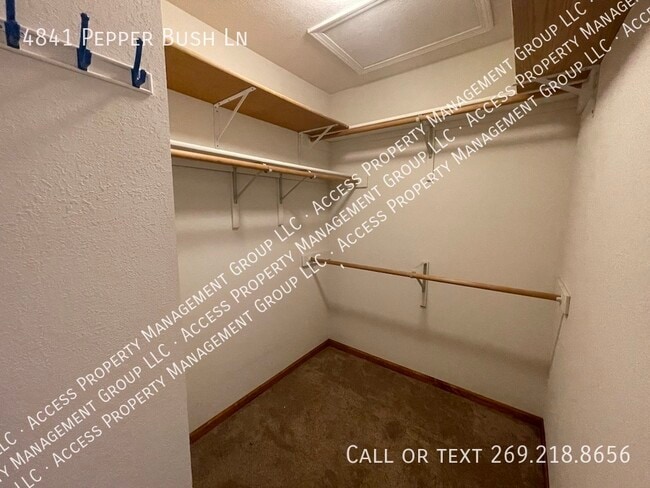 Building Photo - 4841 Pepper Bush Ln