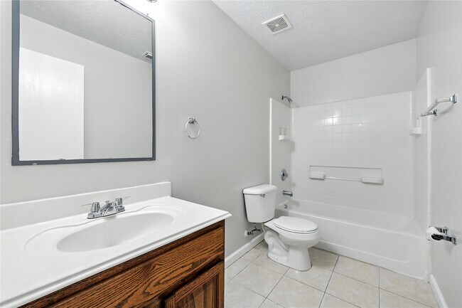 Building Photo - 7818 Black Gap Dr