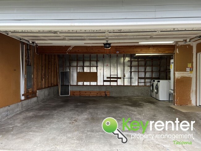 Building Photo - Stunning North End Single-Family Home with...