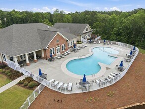 Building Photo - Modern 4-Bedroom Home in the Sought-After Ellis Crossing Community!