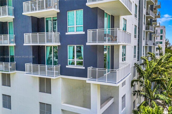 Building Photo - 2275 Biscayne Blvd Blvd