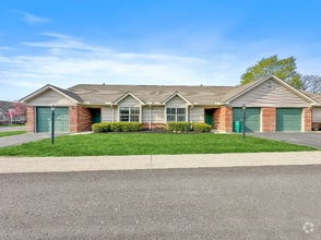 Building Photo - Beautiful 2 Beds 2 Baths Villa in Far South