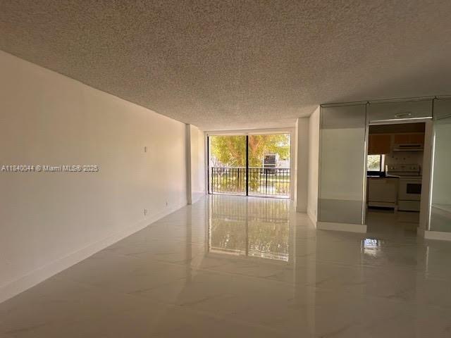 Building Photo - 1 bedroom in sunny Isles Beach FL 33160