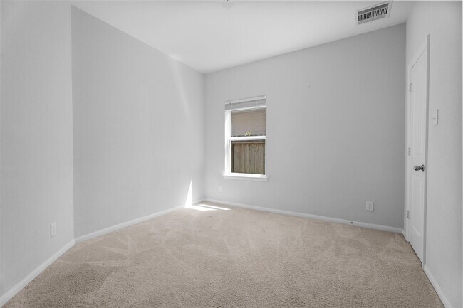 Building Photo - 3325 Harmony View Ln