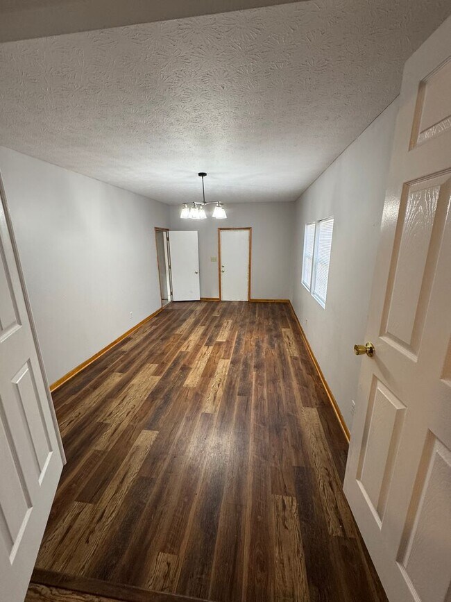 Building Photo - 1616 S Edgecombe Ave
