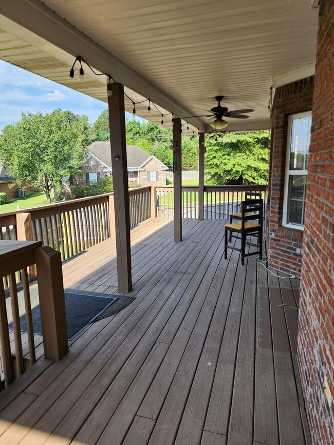 Building Photo - One Level Home Close to I-85 in Auburn