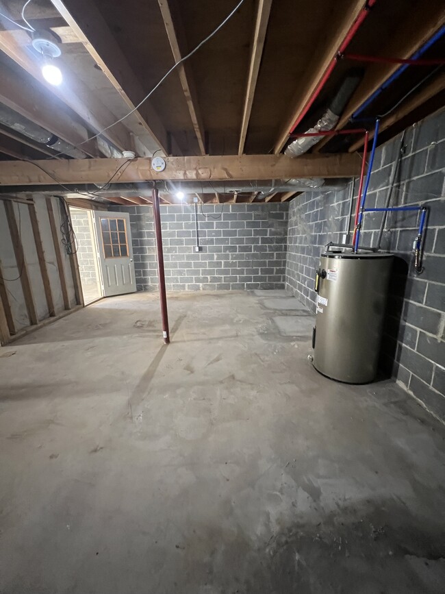 Building Photo - 836 Lynn Brooke Pl
