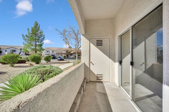 Building Photo - 5655 E Sahara Ave