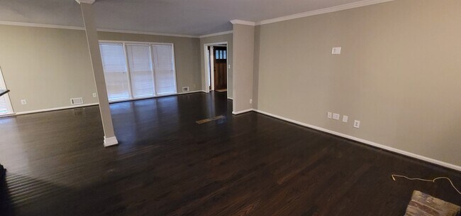 Building Photo - 2592 Clairmont Rd NE