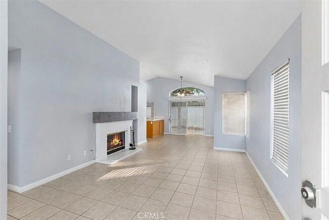 Building Photo - "Charming 2-Bed, 2-Bath Retreat in Menifee's Heart – Cozy Living Awaits!"